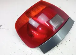 LINKES HINTERES LICHT AUDI A4 1.9 TDI