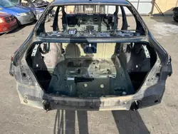 Painel quarto traseiro OEM AUST131323 para BMW Série 7