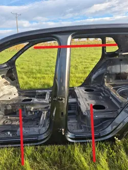 VW Tiguan II Vänster Pelare OEM R7H/LR7H - Begagnad