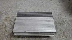 Amplificador Infinity Jeep Wrangler JK 07-17 OEM 05064140AK