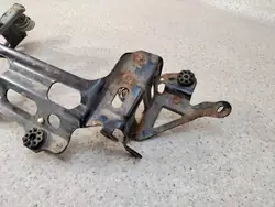 Kompressor-Halterung AOP35617 für Audi A8 D4