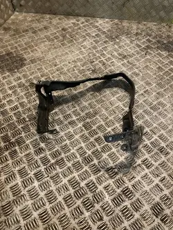 Suporte de farol esquerdo Mercedes-Benz C W203