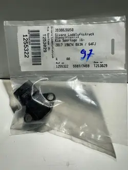 Hyundai KIA OE 393002B050 Pressure Sensor