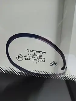 Framruta OEM 6553AGNCS - Begagnad Solar Fotokrom