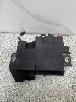 Plus-Klemme Volvo XC40 2017-2024 OEM 32200334