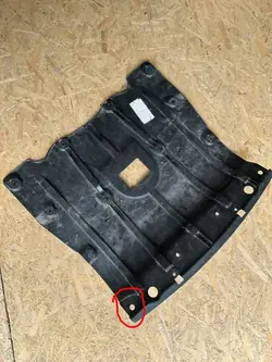 BMW G05 / G06 / G07 Motorunderkåpa - 51757424879