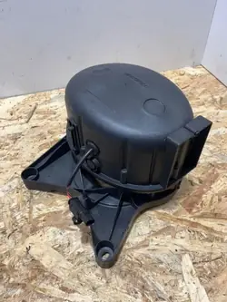 Mercedes-Benz Förstärkare OEM A1679063804 Begagnad