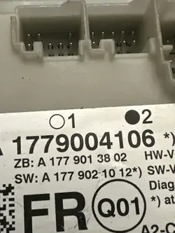 Módulo usado OEM 1779004106 para Mercedes-Benz