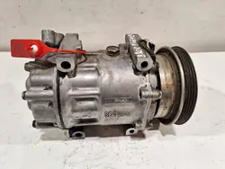 Compresseur de climatisation Dacia Logan I 1.4 8V OEM 8200866443