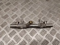 Audi OE 06E130090AJ Rampe d'injection - État utilisé