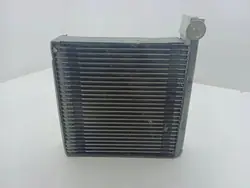 Lämmitysydin A/C OEM AMD112498 Infiniti FX 2006:lle