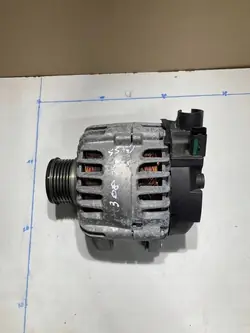 Vaihtovirtageneraattori Peugeot 308 1.2 THP OE 9826574080