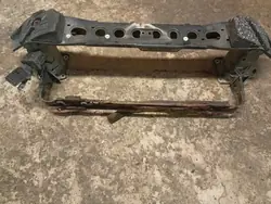 OEM BELKA ZDERZAKA Voorbumper Versterking Ford Focus MK3