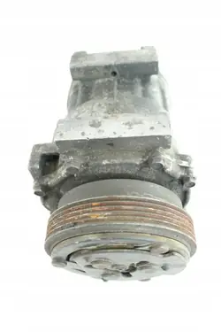 Compresseur de climatisation Renault 7700106069
