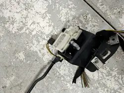 Motor de cierre tapa combustible OEM 98588003 BMW 3 E90