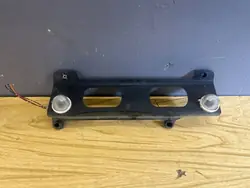 OEM 71812-65J00 Belysningsfäste för Suzuki Grand Vitara