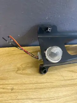 Suporte OEM 71812-65J00 para iluminação Suzuki Grand Vitara