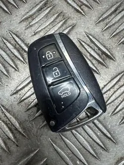Llave Hyundai IONIQ OEM 95440G2100 - Usada