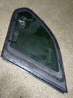 Vitre arrière gauche OEM 51368402619 BMW X5 E53
