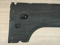 OEM 8738040 höger underkarosskydd för BMW G26