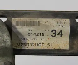 Mitsubishi Canter Fuso Cab Mounting Bar OEM M25R32HG0151