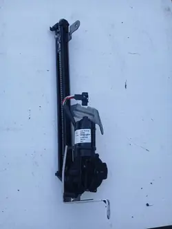 Mercedes Vito Heckklappenmechanismus OEM A4477600003