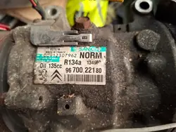 Compresseur de climatisation Citroen C5 Peugeot 407 2.0-1.6 9670022180
