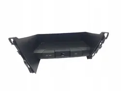 Prise USB Kia OEM 84681J7900 pour Ceed 2020