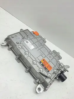 Jännitemuunnin Chevrolet Volt II OEM 691103980