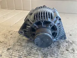 RENAULT MEGANE 2 II 1.9 DCI Vaihtovirtageneraattori 8200064685