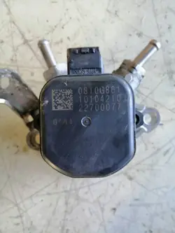 Vaihteistoöljypumppu OEM 0810G861 Toyota Siennalle