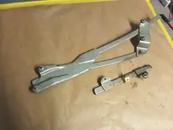Guide de vitre arrière droit OEM 950 - Occasion