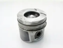 Piston d'occasion OEM 089168 pour moteur 2.5 Dci Diesel