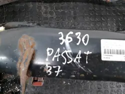 Traversa posteriore VW Passat B7 2.0 TDI Kombi
