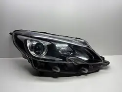 PEUGEOT 2008 LIFT voorlamp rechts 9814739580