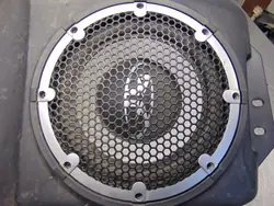 Subwoofer OEM 8720A042 för Mitsubishi Lancer 8 Sedan
