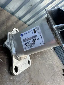 Poutre de pare-chocs avant OEM 9824784680 Opel Corsa F