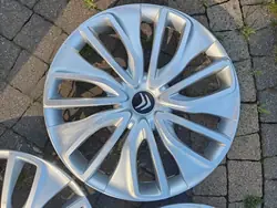 Citroen Berlingo IV 16" Tapacubos Originales OEM 9821512177