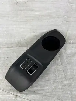 Portavasos USB Mercedes GLS 167 OEM A1676950201