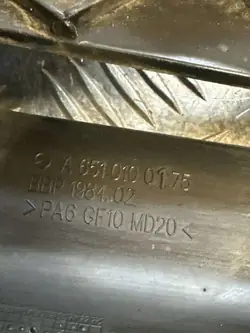 Mercedes-Benz Nokka-ajan seuraajan kansi OEM A6510100175