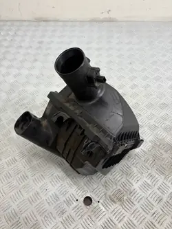 Luftfiltergehäuse OEM 165006196R Renault Trafic III