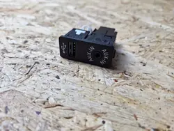 Prise USB Arrière BMW OEM 8410922924701 Occasion