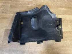 Vänster underkörningsskydd Audi A6 C7