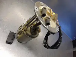 Pompe à carburant Mercedes-Benz A1684701494 - Dans réservoir