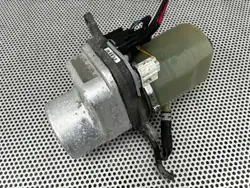 Pompe de direction Ford OEM 4M513K514BD Occasion