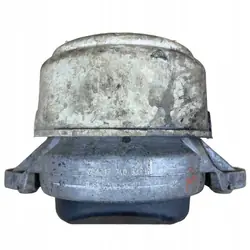 Moottorin Kiinnike MERCEDES W212 W218 3.0CDI a2122403317