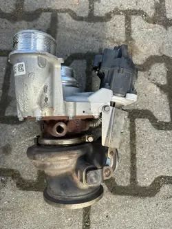 Turboahdin OEM 7852373 BMW M5 F90 4.4 V8
