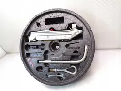 Audi TT 8N Reservhjul Domkraft Set OEM 8N0012109K
