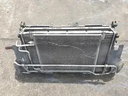 Radiateur complet Opel Signum 2.8 Automatique 12805057