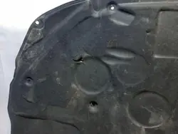 Aislamiento de capó Mercedes OEM A2076820626 - Usado